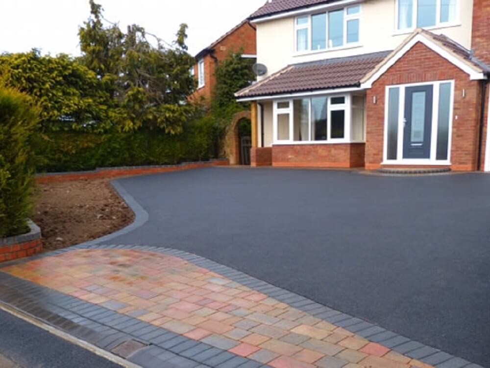 cost-of-tarmacing-a-5-10-metre-driveway-1