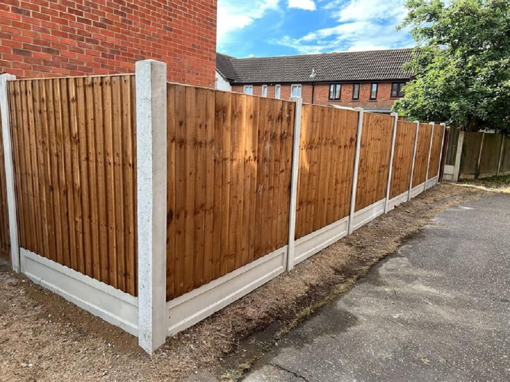 Closeboard-Fence-Panel-supply-in-Witham-Essex